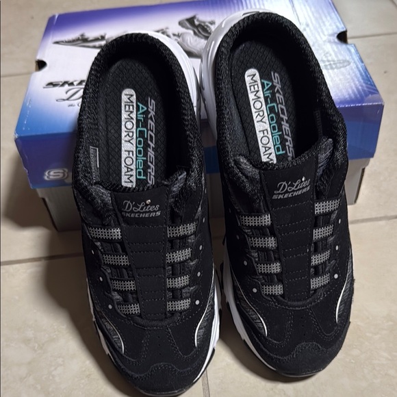 Skechers D'Lites Black and White Slip-On Sneakers - Picture 3 of 7